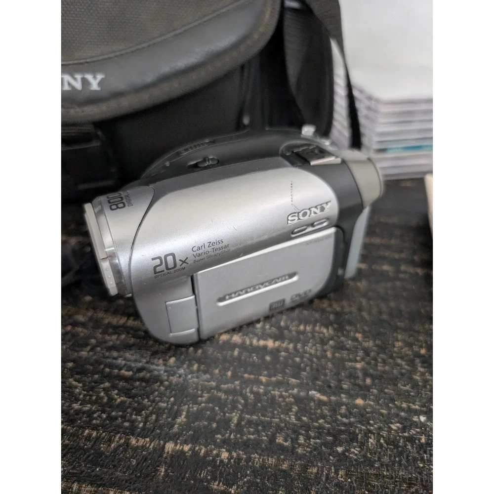Sony DCR-DVD92E Handycam DVD Camcorder Digital Video DVD-R/RW DVD+RW Nightshot